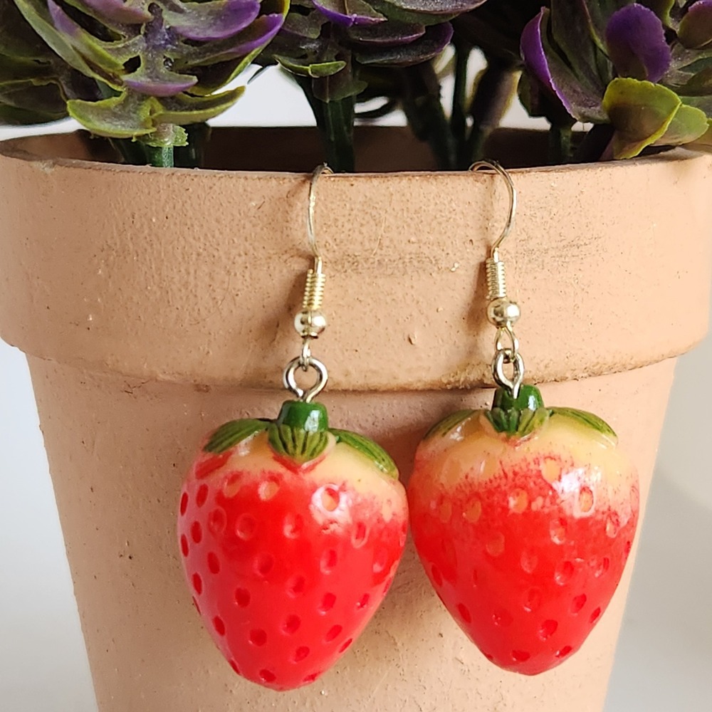 Red Strawberry Fruit Drop Earrings Silver Tone Fishhook Whimsical Cottagecore